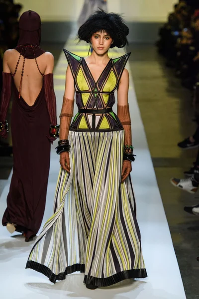 Look 38